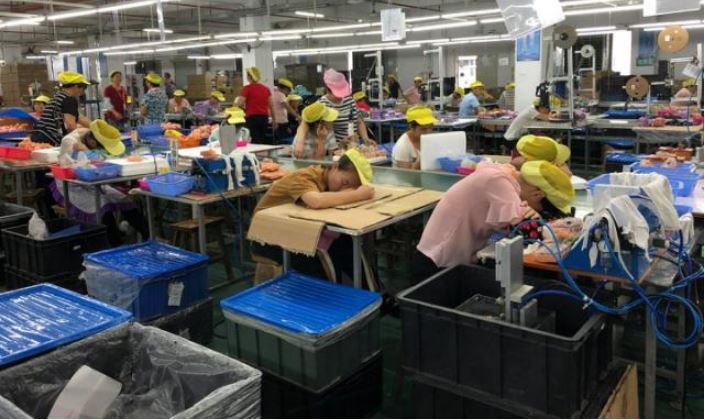 Em fábrica da Disney, empregados ganham US$ 0,01 por boneca produzida