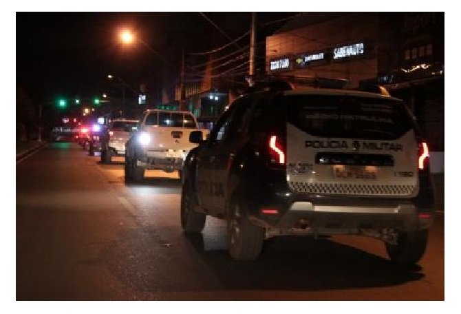 Homem reage à abordagem, atira contra policial e acaba morto