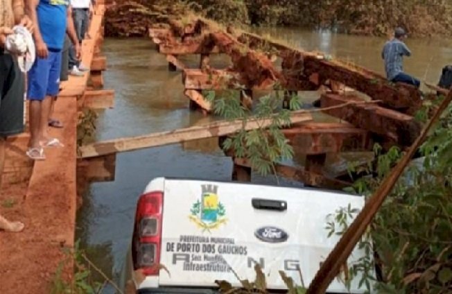 Caminhonete de prefeitura cai em rio ao tentar desviar de caminhão em MT