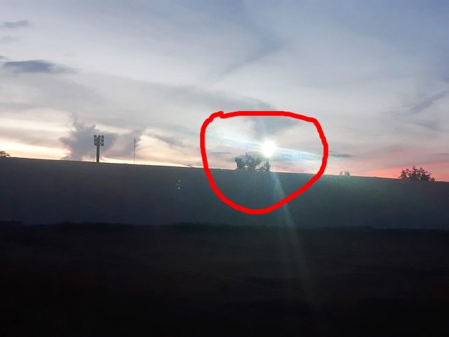 Em Colíder luzes do estádio estão ligadas durante o dia enquanto isso Ruas e Avenidas nas TREVAS, (Fotos)