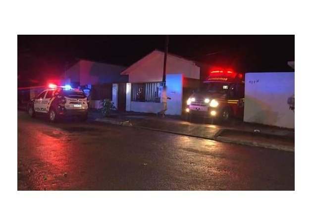 Homem morre e outro fica gravemente ferido após serem baleados em conjunto de quitinetes