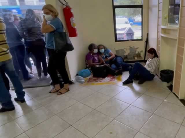 Professores da rede municipal esperam hoje o fim do impasse com o Prefeito Hemerson de Colíder, que continua irredutível. (Vídeo)