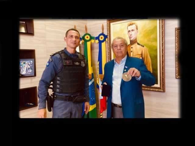 Senador 'lança' chefe da PM a federal