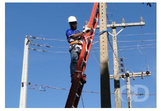 Idoso atira contra funcionária da Energisa por suspeita de ‘gato’
