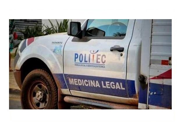 Homem é assassinado com cerca de 10 tiros por dupla em motocicleta