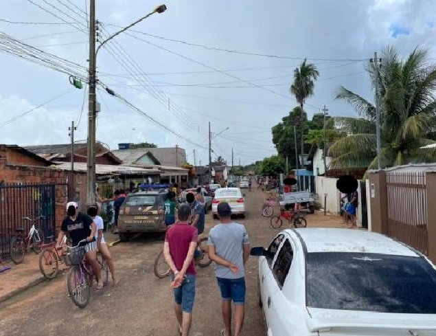 Dupla em moto invade casa e mata dois à queima-roupa em MT