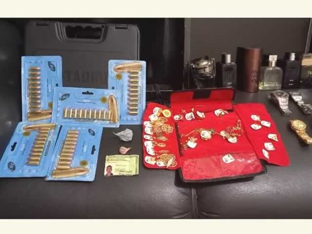 Família do crime e apreendida pela polícia em Colíder e objetos são recuperados. (Fotos)