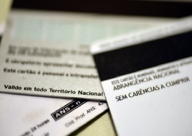 Doze planos de saúde têm comercialização suspensa a partir de hoje