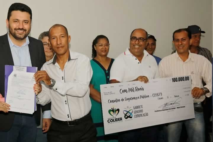 CONSEG de Colíder celebra o convenio com o governo municipal.