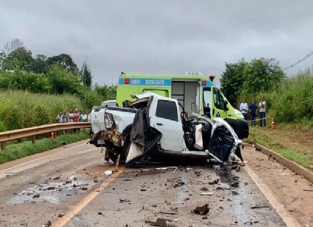 Adolescente morre em grave acidente na BR-163