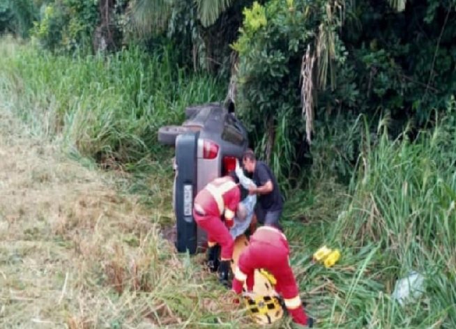 Idoso morre ao capotar veículo em rodovia estadual de MT