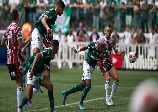 Palmeiras destrói vantagem do São Paulo, faz 4 a 0 e leva o Paulistão