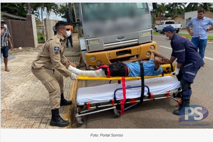 Homem furta carteira, volta para devolver e é atropelado após sair correndo. (Fotos)