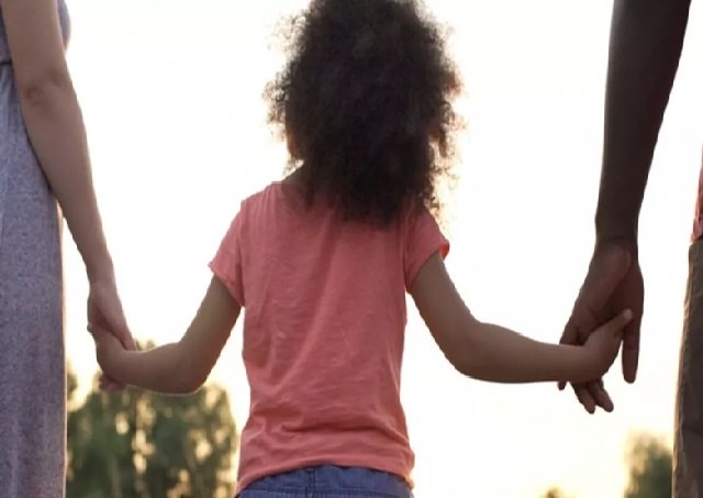 Sancionada lei que garante 6 meses de licença maternidade à mãe adotante