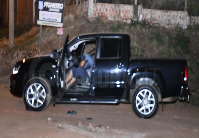 Homem é executado com vários tiros dentro do próprio veículo em MT