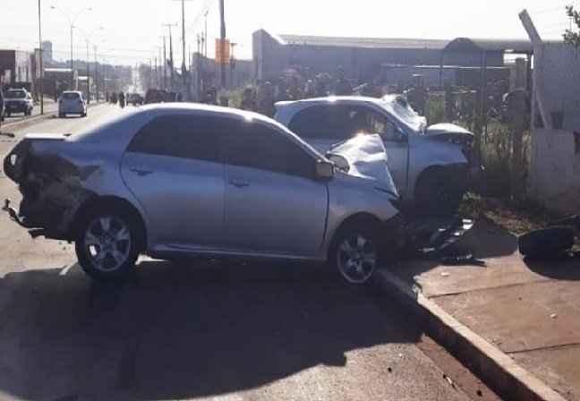 Mãe e filha foram arremessadas após carro ser atingido em MT