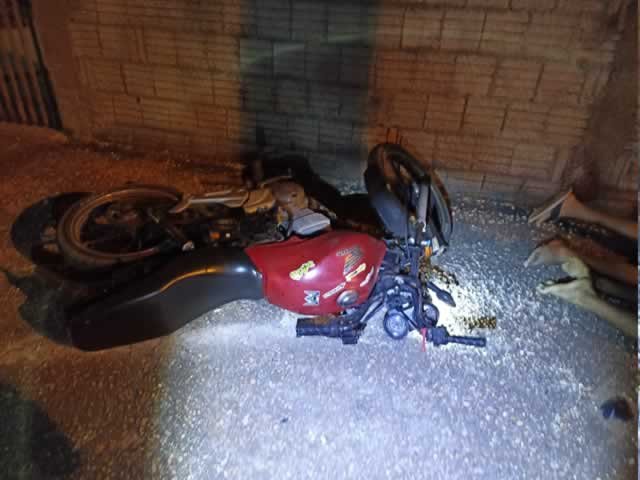 Bandidos morrem baleados pela PM de São José do Rio Claro numa tentativa de executar rivais de facção. (Fotos)