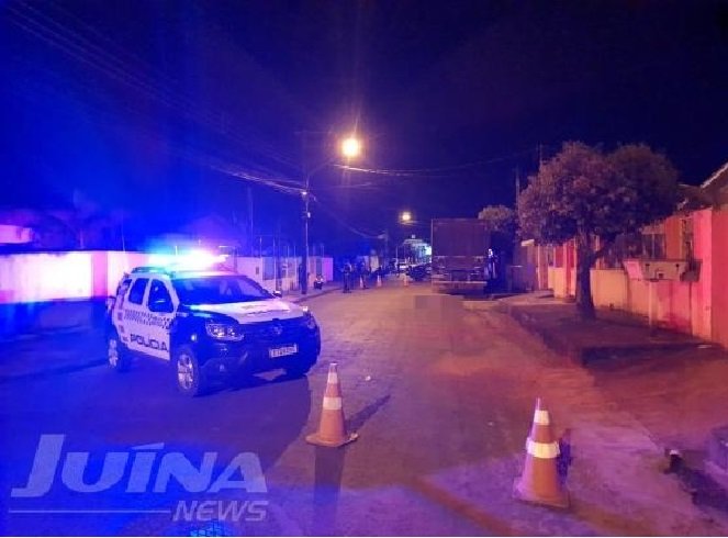 Adolescente é morto a tiros durante madrugada em cidade de MT