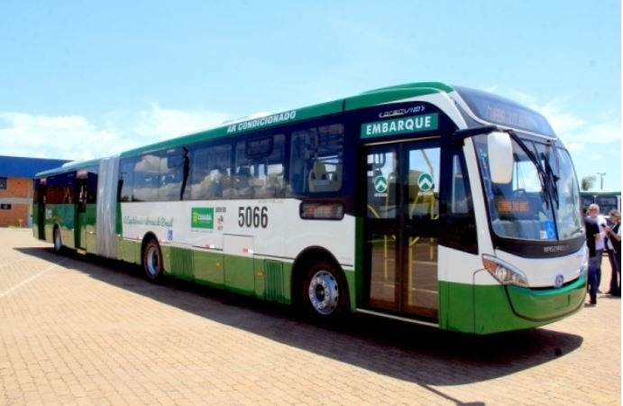 Ônibus articulados passam a circular em Cuiabá no primeiro dia do ano