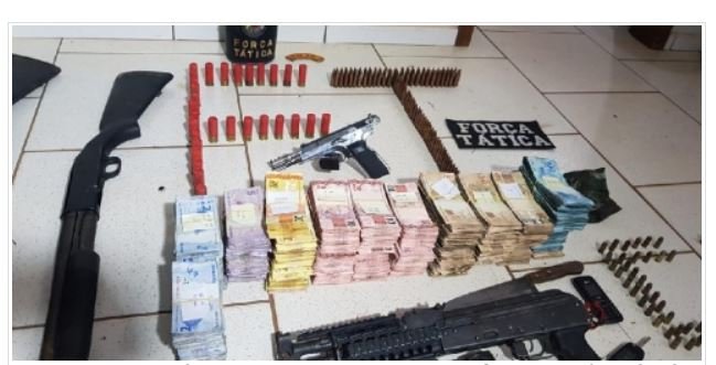 PM recupera mais de R$ 200 mil roubados de banco após morte de 5 criminosos