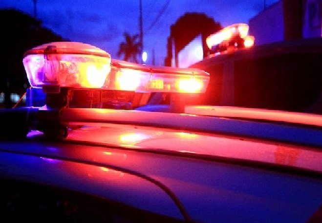 Mulher acorda durante estupro, aciona polícia e o marido acaba preso