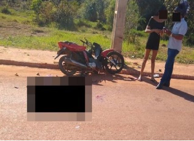 Motociclista de 19 anos morre ao colidir com poste em MT