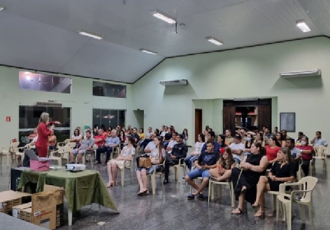 Trabalhadores e empresários de Colíder assistem à palestra sobre segurança no trabalho