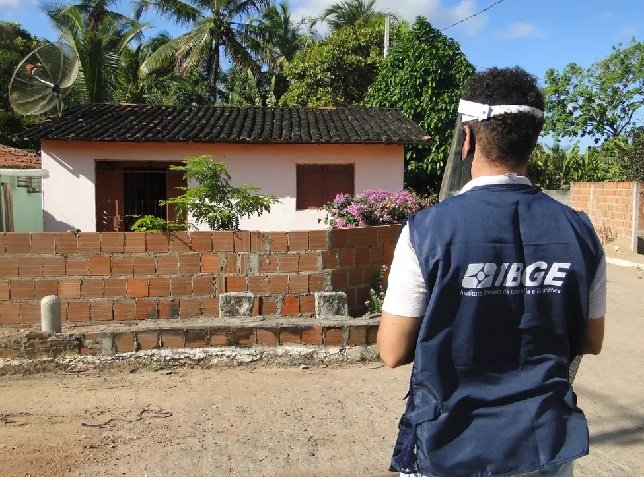 IBGE abre processos seletivos para 107 vagas com salários de até R$ 3.100