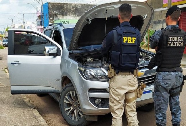 PRF e PM/MT recuperam veículo em ação conjunta em Peixoto de Azevedo
