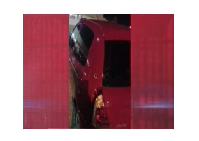 Homem metralha carro de ex ao flagrá-la com atual namorado, em MT