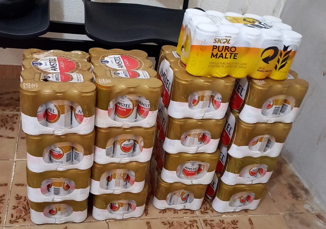 Homem em Colíder leva susto ao chegar em sua construção e encontrar várias caixas de cerveja.