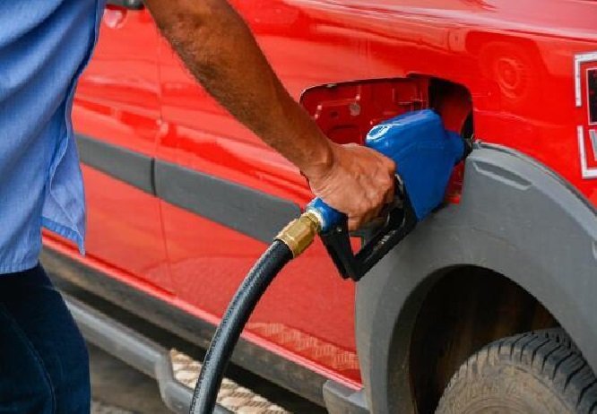 Petrobras aumenta em 8,87% preço do diesel