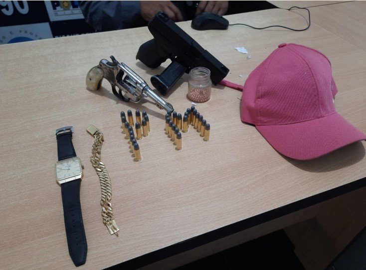Jovem armado e preso durante soneca na rodoviária de Colíder.