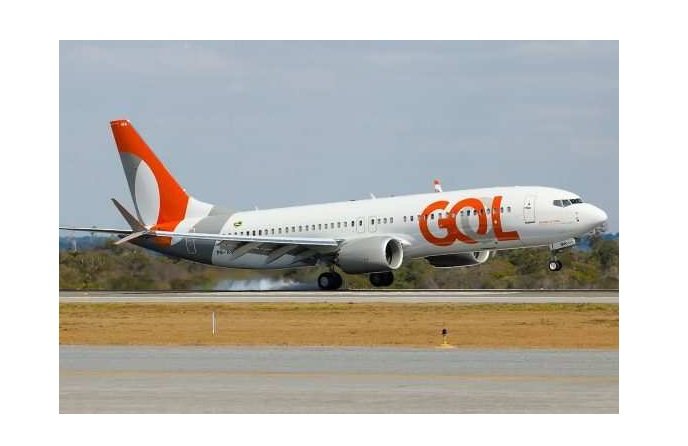 Juiz condena Gol ao pagamento de R$ 15 mil por cancelar voo de crianças na pandemia