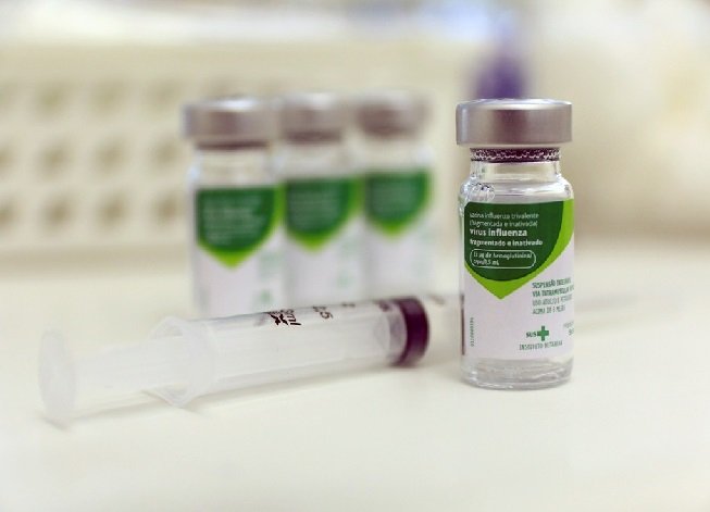 Saúde alerta sobre importância da vacinação contra gripe para evitar circulação do vírus