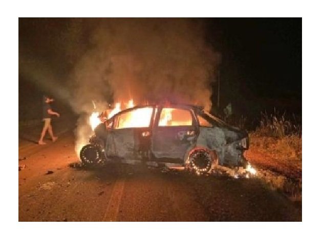 Após acidente, carro pega fogo e motorista morre carbonizado