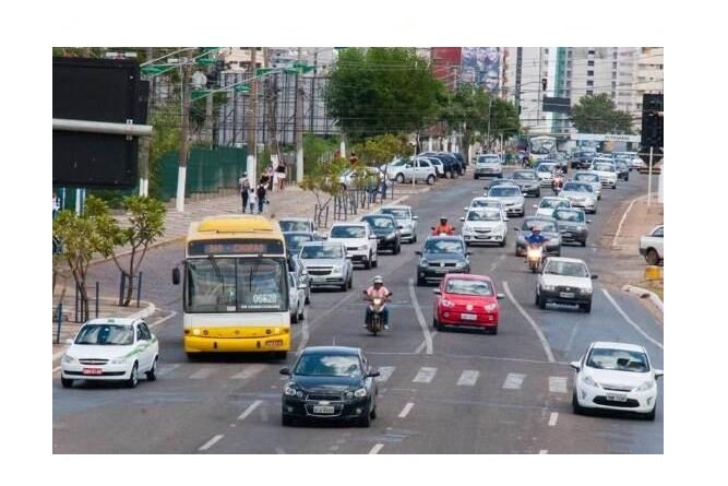 Proprietários de veículos com placa final 6 têm até dia 30 de junho para pagar o licenciamento
