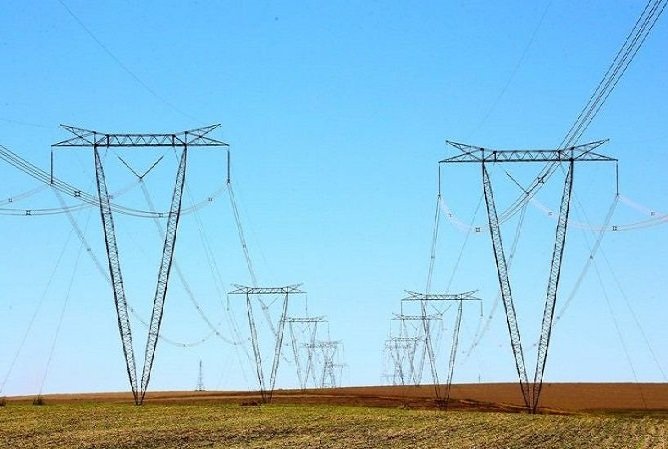 Comissão quer que Aneel explique reembolso na tarifa de energia