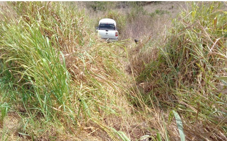 Motorista perde controle e sai de rodovia próximo ao pedágio de Colíder