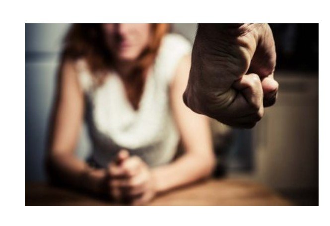 Homem fica com ciúmes e mata amigo da namorada em MT