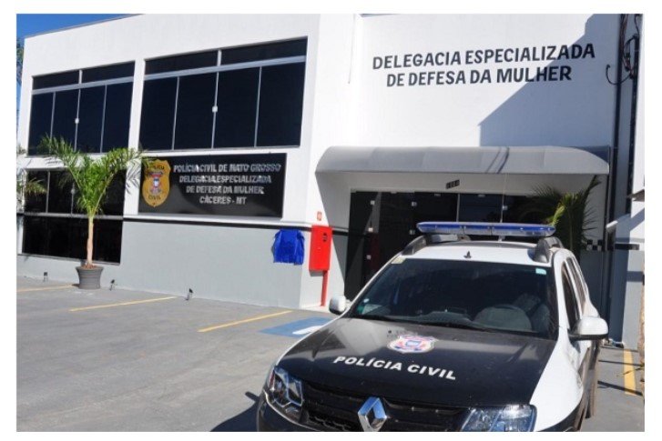 Mulher é presa por cometer maus-tratos contra tio de 79 anos