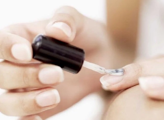 Conheça 4 vitaminas para unhas fortes e brilhantes