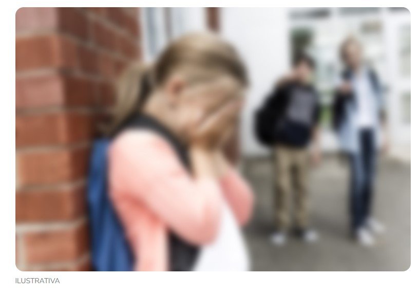 Mãe denuncia que filha vem sofrendo Bullying de colegas de sala: ' você é feia, tem orelha grande, é vaca e filha de macaco'
