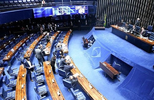 Senado aprova PEC do estado de emergência