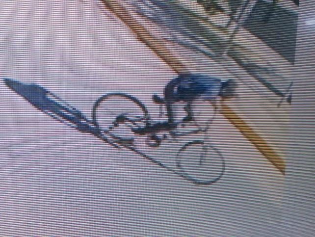 Bandido armado com pistola rouba em Colíder comercio e dá fuga de bike.