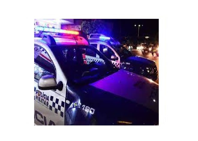 Policial é preso por agredir esposa e as duas enteadas dentro de casa