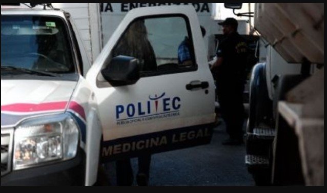 Duas pessoas morrem em acidente entre quatro veículos de grande porte na BR-070