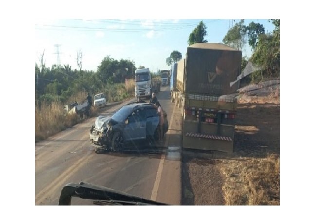 Condutor de carro fica ferido em acidente na BR-163 entre Sinop e Itauba