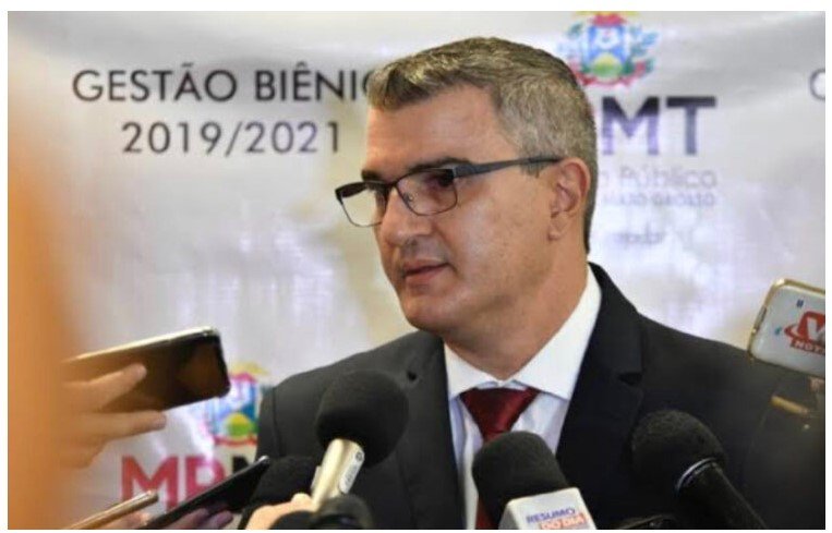 Salários de mais de R$ 100 mil são expostos no MPE/MT
