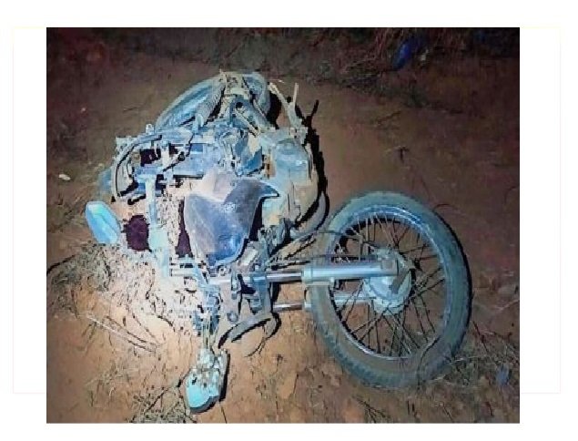 Colisão entre Hillux e moto mata uma pessoa e fere outra na 163